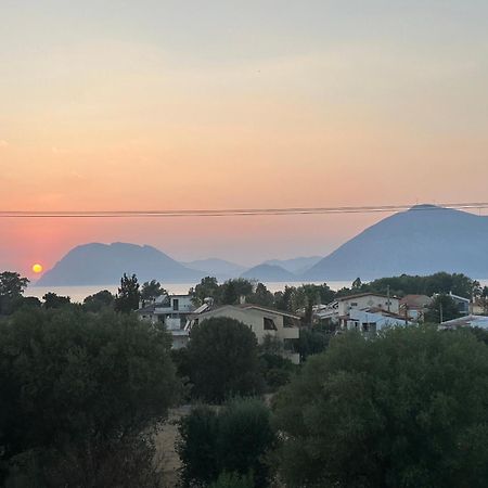 Δωματιο Με Ησυχία Και Θέα Patras Ngoại thất bức ảnh